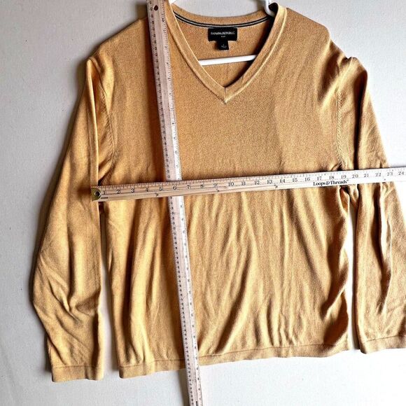 Banana Republic Luxury Blend V Neck Sweater Silk Cotton yellow Mens Sz L - Picture 2 of 6